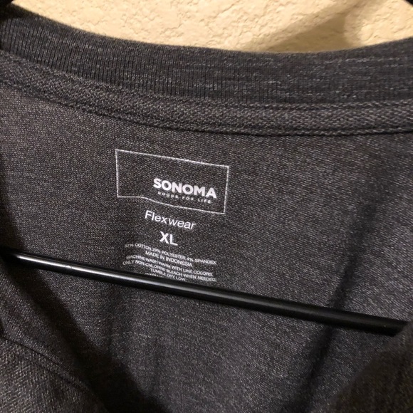 Polo - Picture 2 of 2